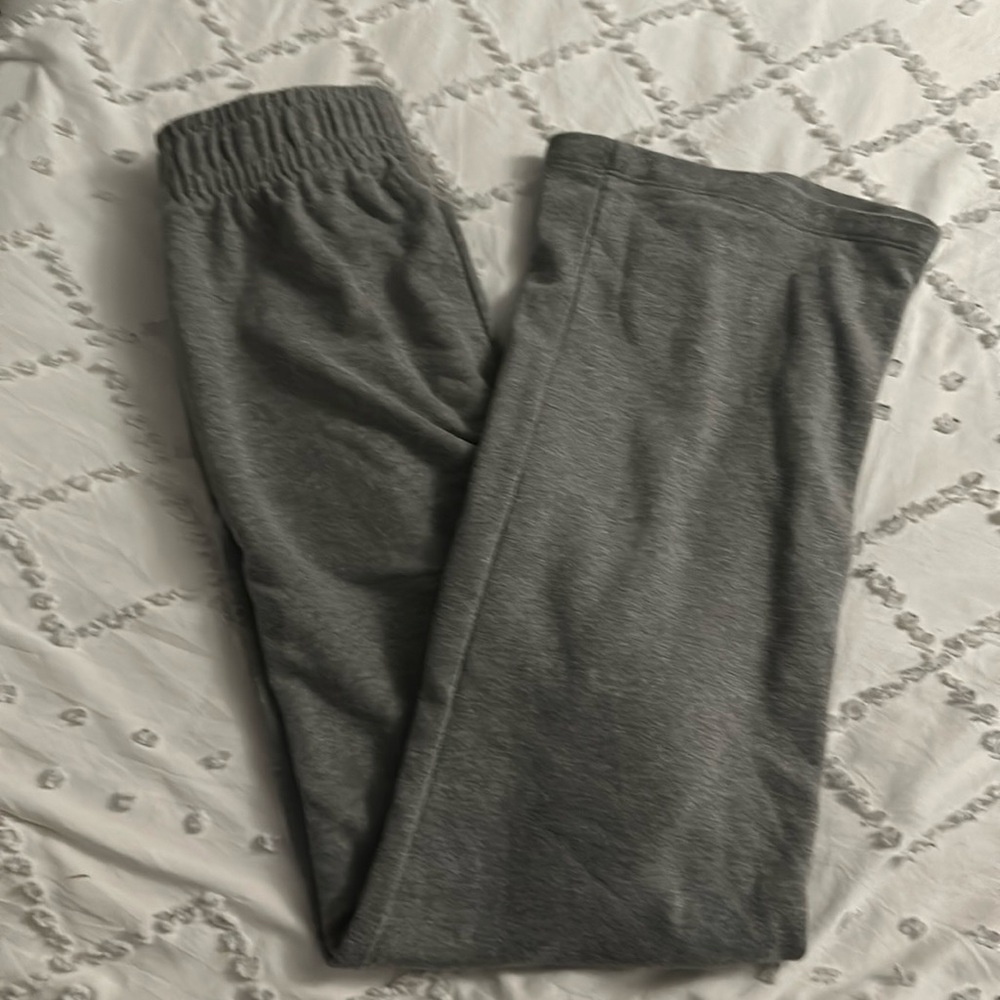 GREY FLARE SWEATS